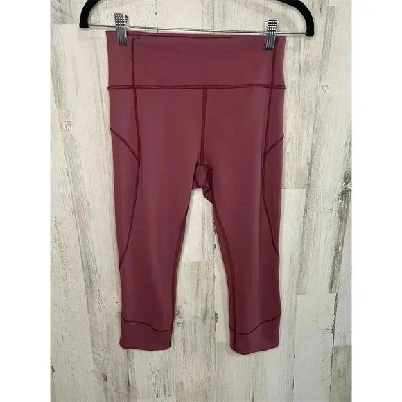 Lululemon In Movement Crop Pants Women’s Size 6 Misty Merlot 19" Activewear - Picture 6 of 9